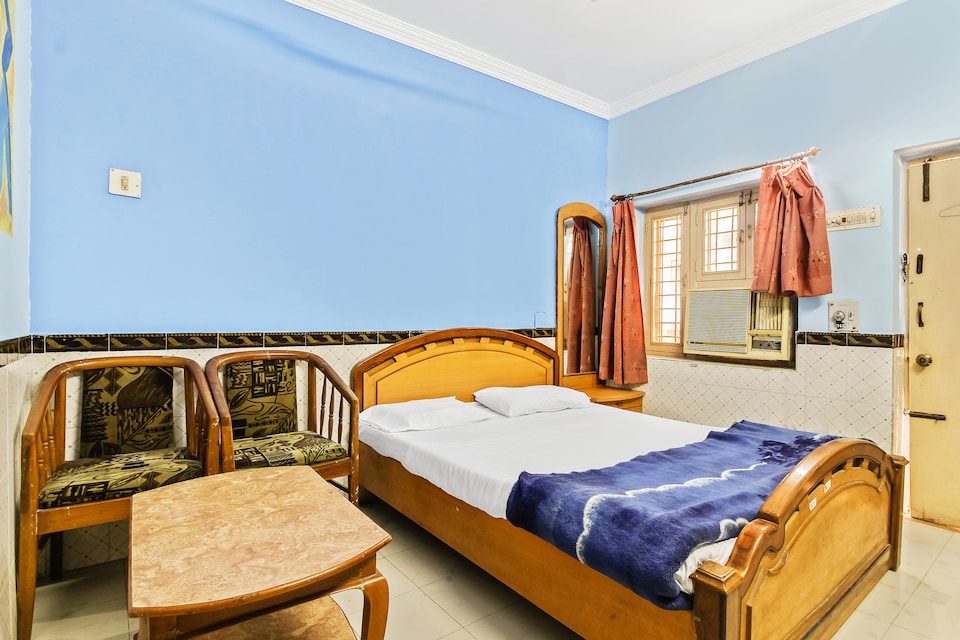 SPOT ON 47551 New Swagath Grand, Nizamabad city, Nizamabad