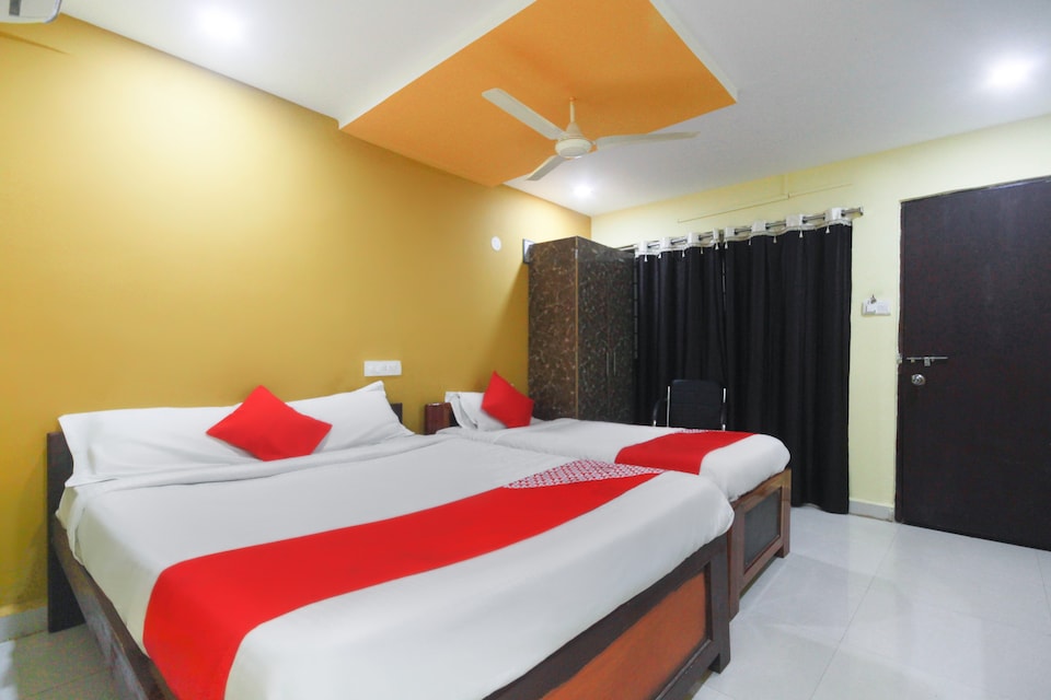 OYO 47565 Hotel Cm Residency, Raichur, Raichur