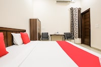OYO Hotel Goldenland