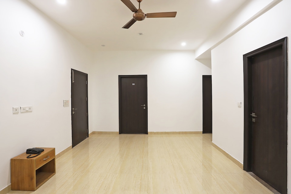 Hotel O Habitat, Medanta, Gurgaon