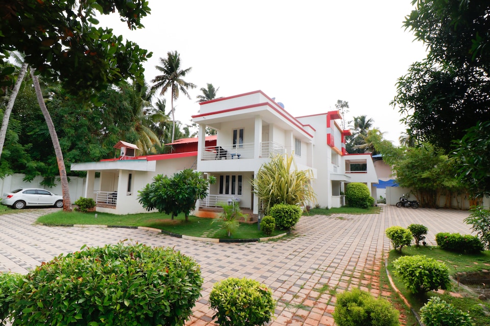 OYO 47594 Star Inn Residency, Kovalam Kerala, Kovalam