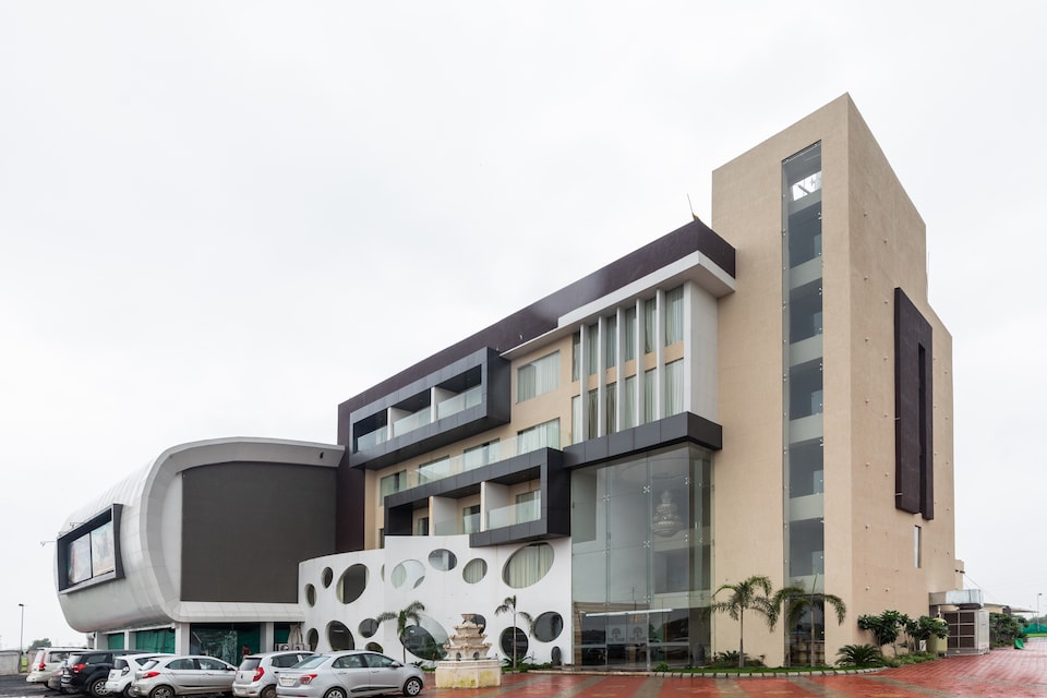 Capital O 47602 The Park Resort & Club, Itarsi, Itarsi