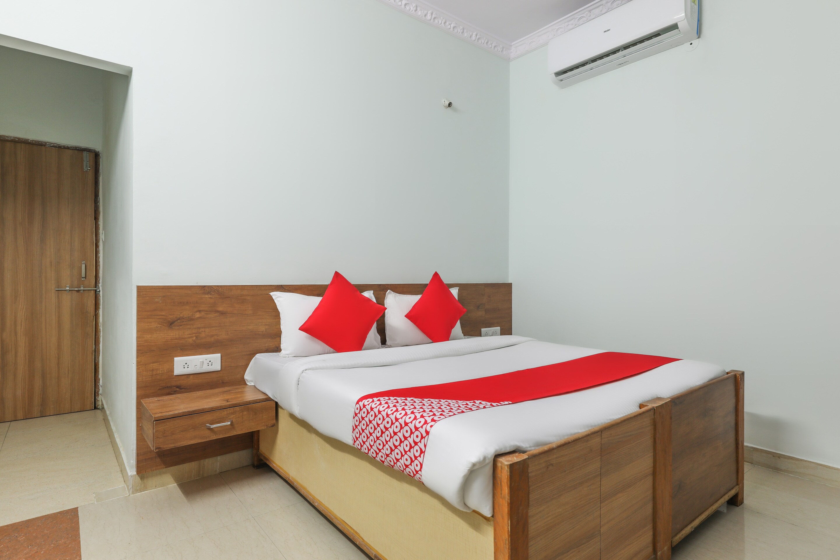 OYO 47603 Hotel Sandalwood Vibes  OYO Rooms Bhopal  Book    1014 OYO