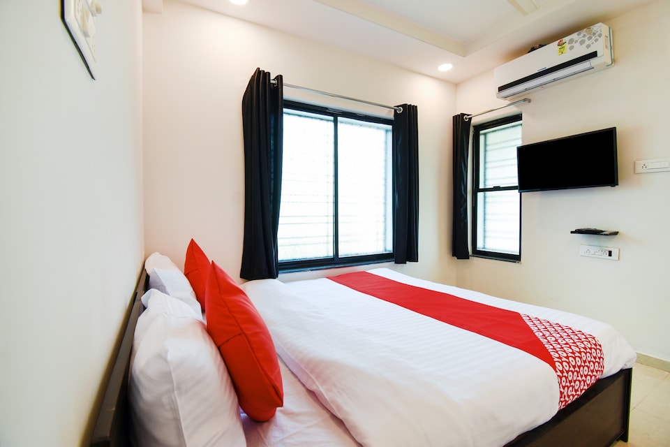 Super Collection O White House Regency, Manish Nagar, Nagpur