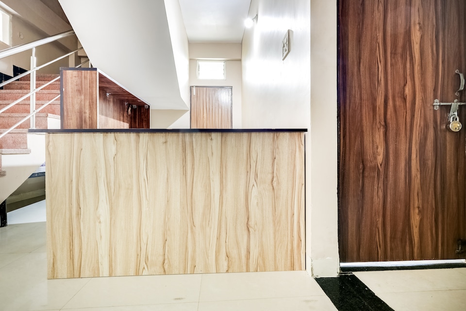 Live on IND1065, Bhawarkua Indore, Indore