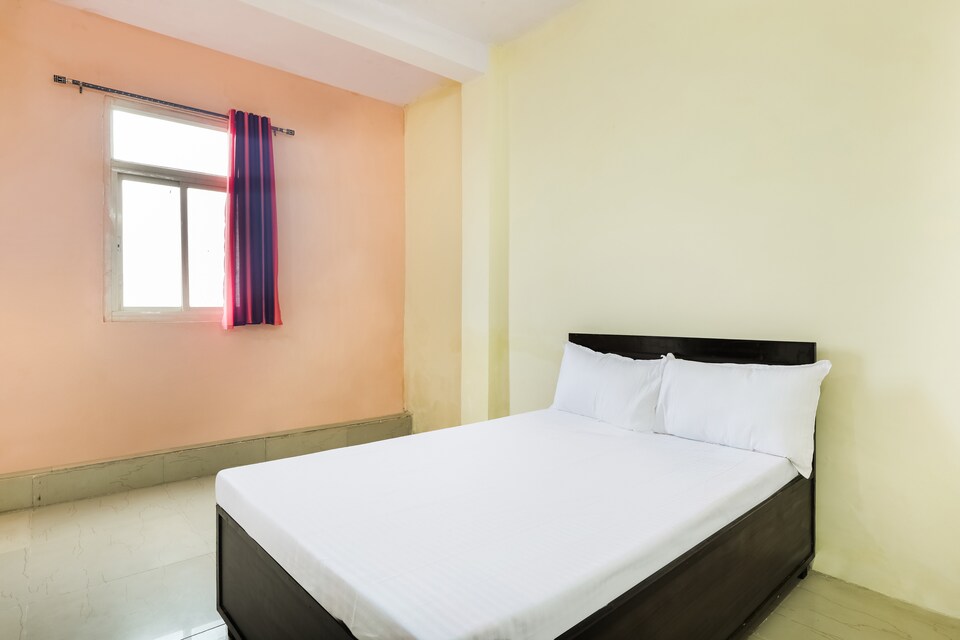 SPOT ON 47617 Hotel Suraj Vatika, Dewas City, Dewas