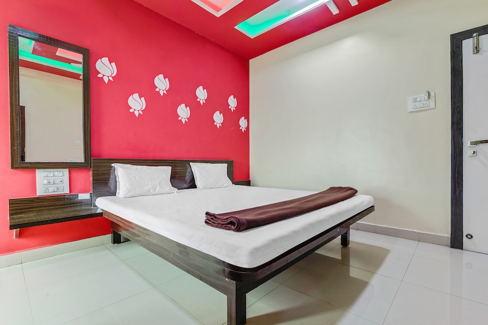 SPOT ON 47623 Hotel Yashwant Garden, Sangli, Sangli