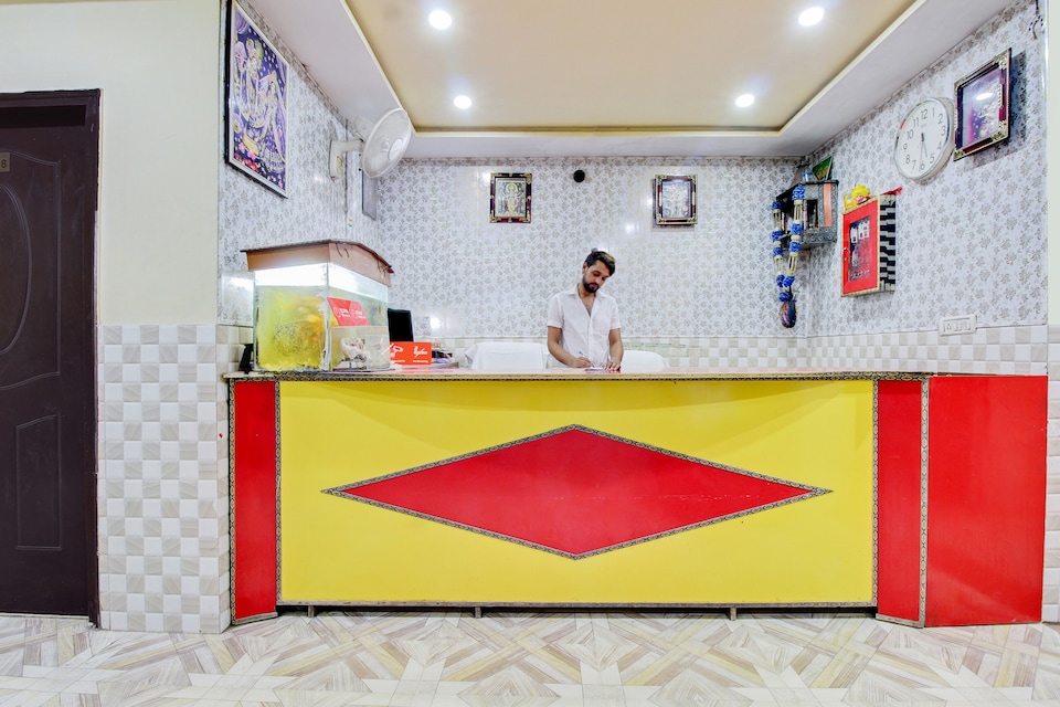 OYO 47625 Shri Krishna Dham, Iskcon Vrindavan, Vrindavan