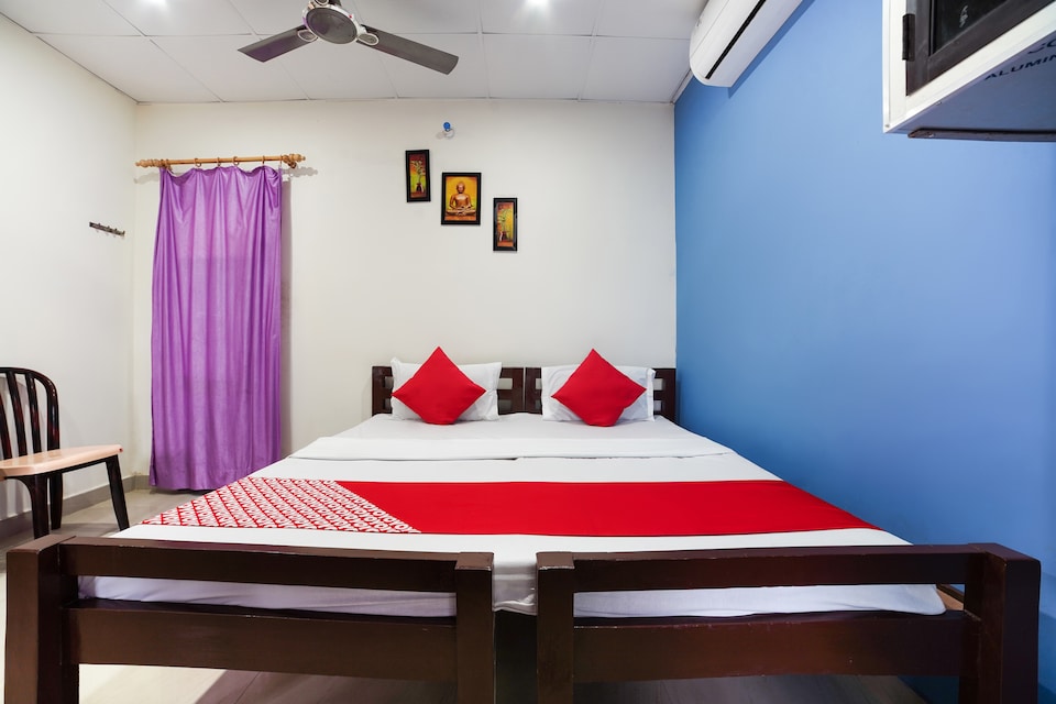 OYO 47629 Hotel Paawan Home Stay Restaurant  OYO Rooms Haldwani  Book