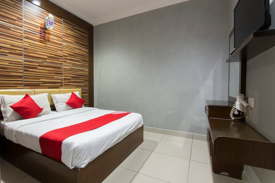 OYO 44089 Anggerik Garden Hotel, Sitiawan, Manjung