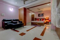 OYO Apartment Hotel Imperia Inn