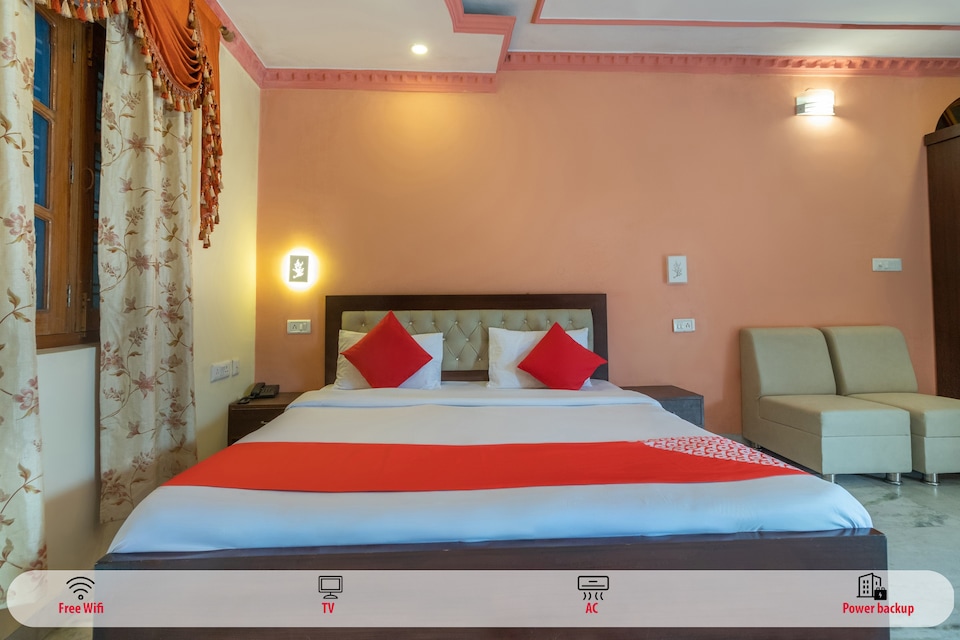 OYO 47646 Hotel 7 Heights, Library Chowk Mussoorie, Mussoorie