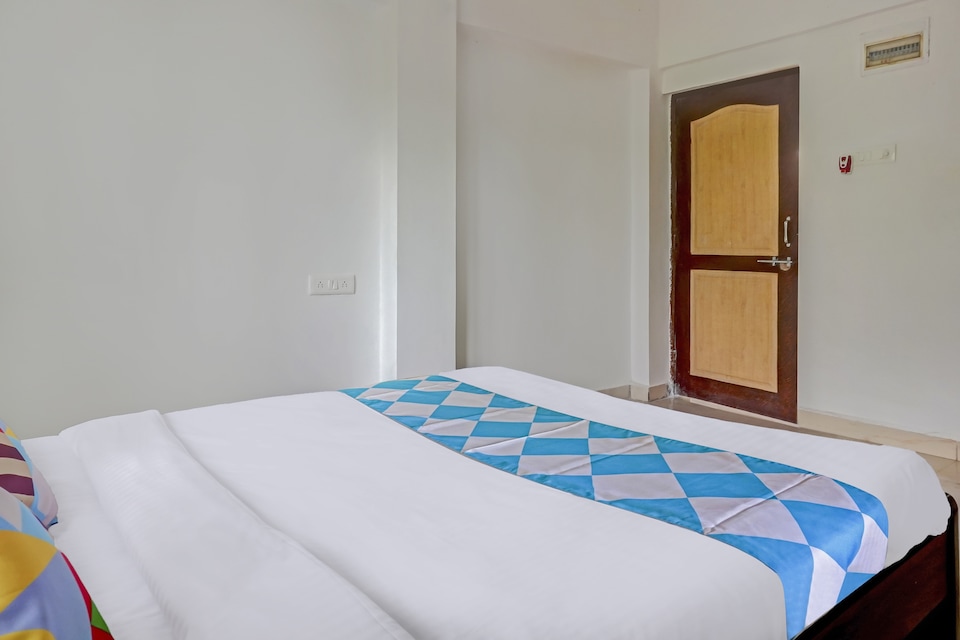 OYO Home 47673 Spacious 3bhk Lonavala, Lonavala, Lonavala