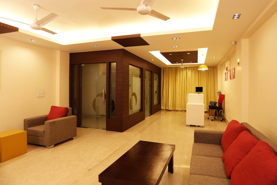 OYO Flagship 500 New Friends Colony, Okhla Jasola Delhi, Delhi