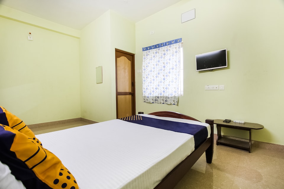 OYO 47715 Hotel Akil Towers, Madurai City Centre-II, Madurai
