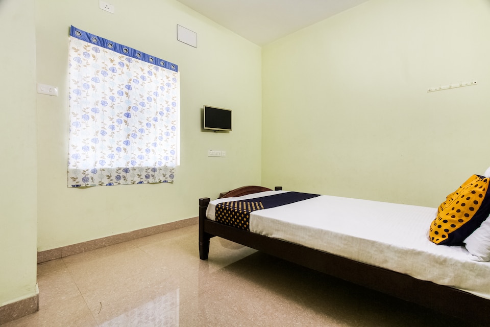 OYO 47715 Hotel Akil Towers, Madurai City Centre-II, Madurai