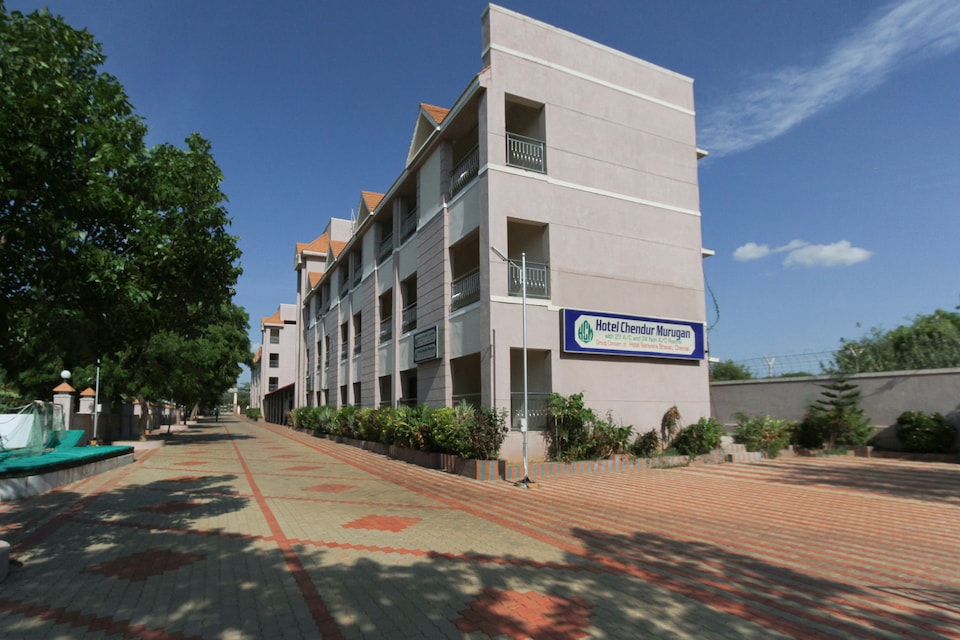 OYO 47722 Hotel Chendur Murugan Non Ac, Thiruchendur, Tiruchendur