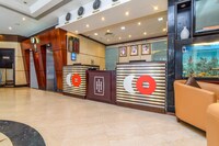 Capital O 246 Landmark Summit Hotel 