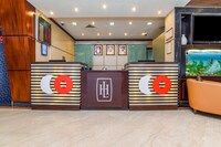 Capital O 246 Landmark Summit Hotel 