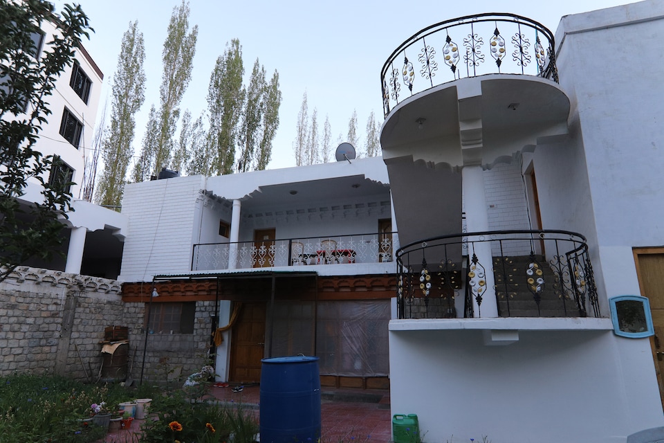 OYO 47741 Tsuru Guest House, Fort Road, Leh-Ladakh