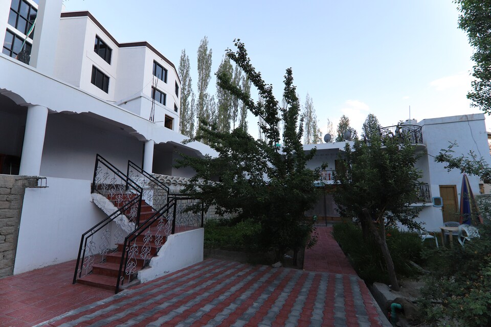 OYO 47741 Tsuru Guest House, Fort Road, Leh-Ladakh
