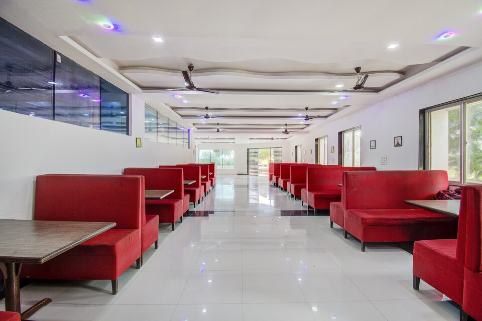 OYO 47746 Aditya Inn, Shirdi, Shirdi