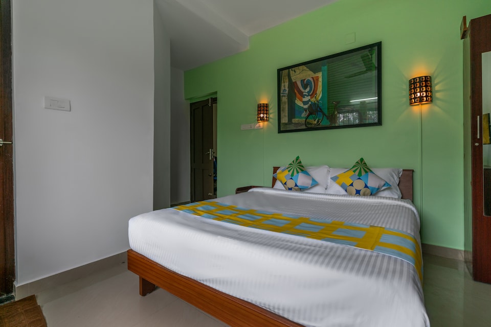 OYO Home 47754 Aj Home, Kakkanad Kochi, Kochi