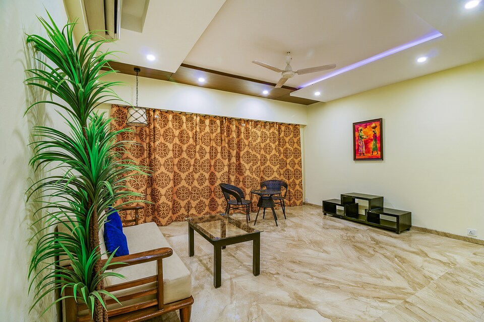 OYO Home 47763 Grand Stay Near Airport, Santacruz Mumbai, Mumbai