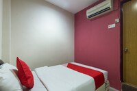 OYO 44100 Casavilla Travellers Lodge 