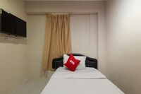 OYO 44100 Casavilla Travellers Lodge 