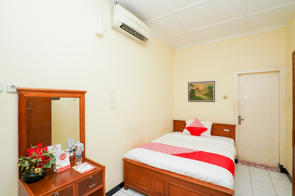 OYO 1346 Sinergi Hotel Gresik, Gresik, Gresik