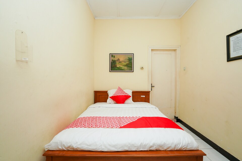 OYO 1346 Sinergi Hotel Gresik, Gresik, Gresik