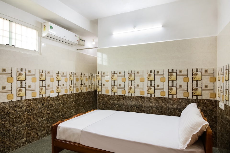 Hotel O Thirugnanasamandham Rooms, Central Chennai, Chennai