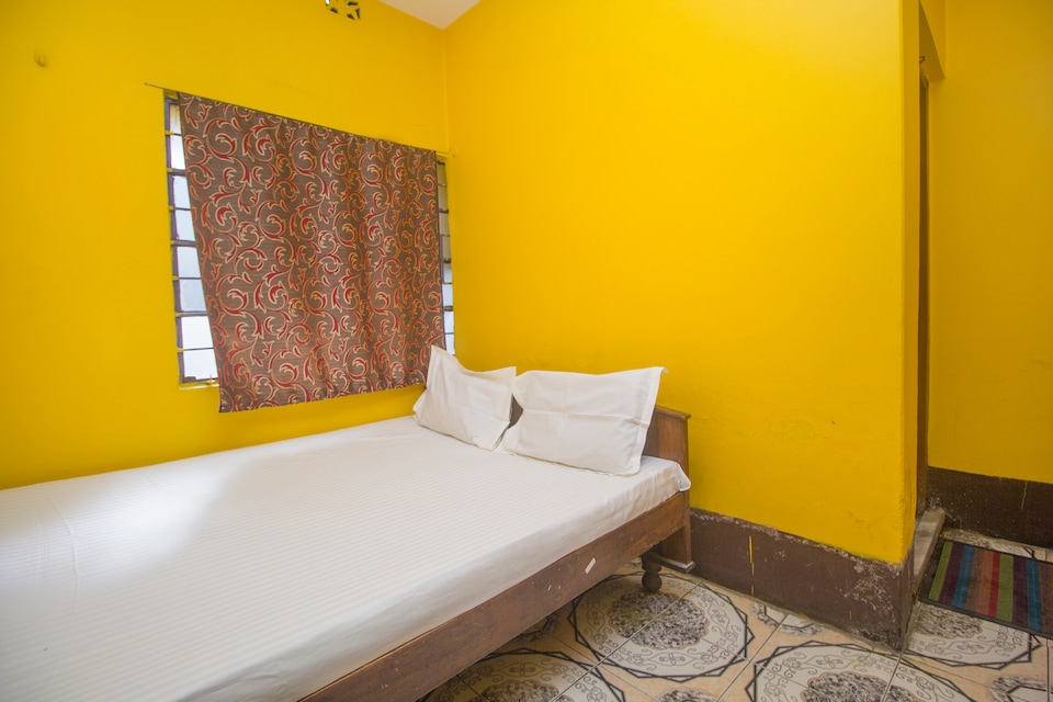 SPOT ON 47783 Rajlaxmi Residential Hotel, Islampur, Siliguri