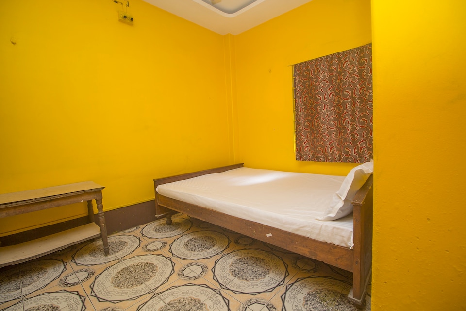 SPOT ON 47783 Rajlaxmi Residential Hotel, Islampur, Siliguri