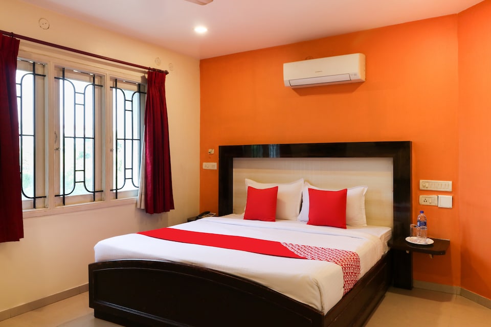 OYO 47787 Sri Annapoorna Towers, Madurai City Centre, Madurai