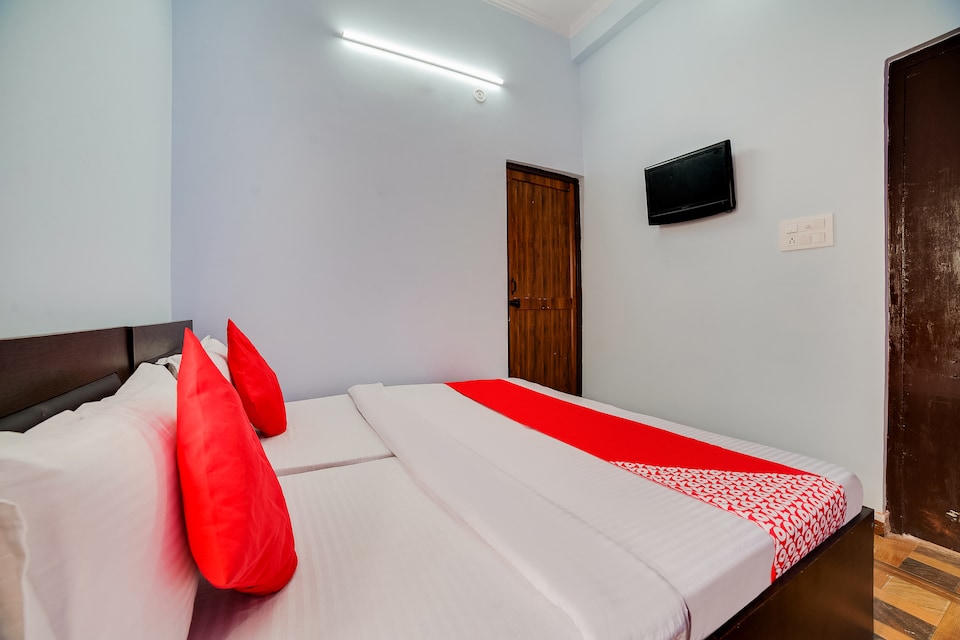 OYO 47792 Hotel Neelkanthvas, Tikonia Haldwani, Haldwani