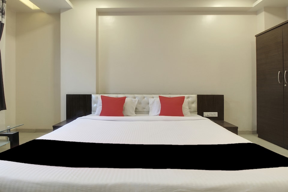 Capital O 47797 Hotel Rajgad Executive, Wai Mahabaleshwar, Mahabaleshwar