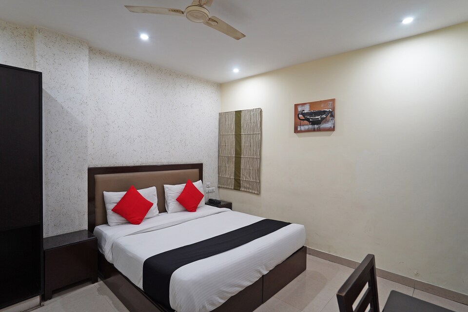 Capital O 47799 Hotel Kingston, Patel Nagar Delhi, Delhi
