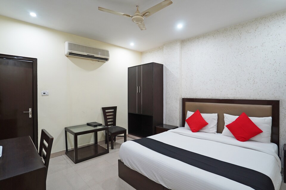 Capital O 47799 Hotel Kingston, Patel Nagar Delhi, Delhi