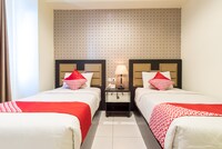 OYO Flagship 1348 Hotel Home Anaya