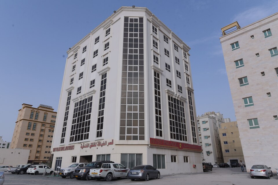 OYO 247 Host Palace Hotel Apartment, Corniche Street Sharjah, Sharjah