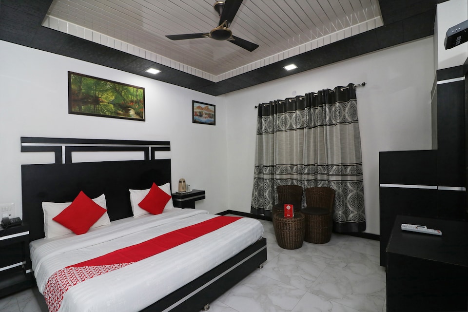 Capital O 4747 Imperial Hotel Katra, Katra, Katra