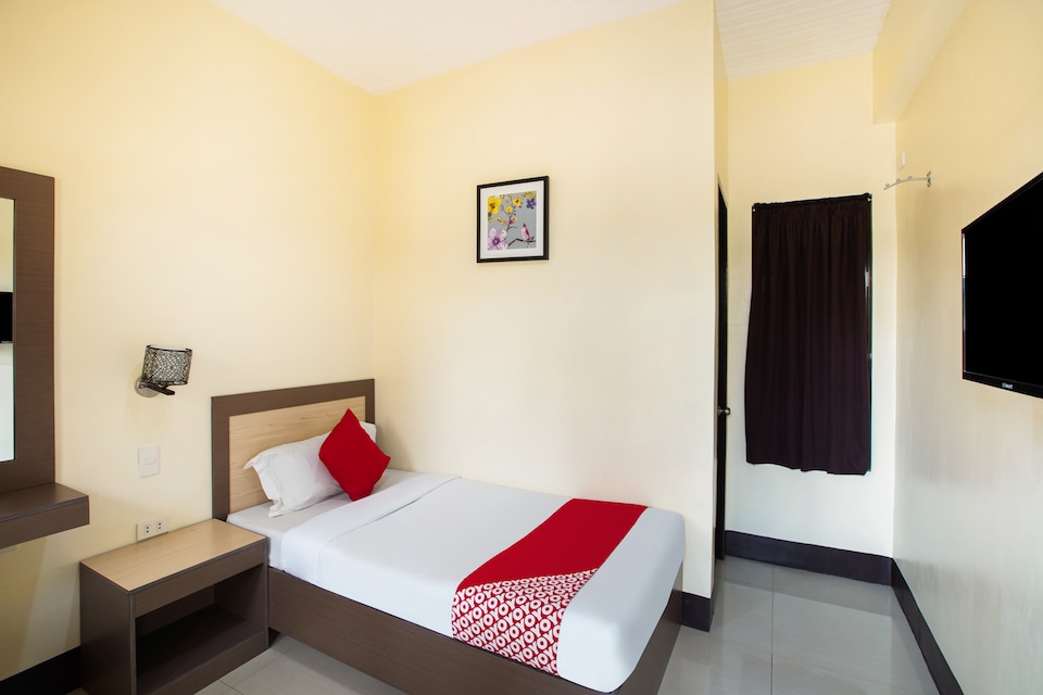 OYO 244 Driggs Suites, General Santos City, General Santos