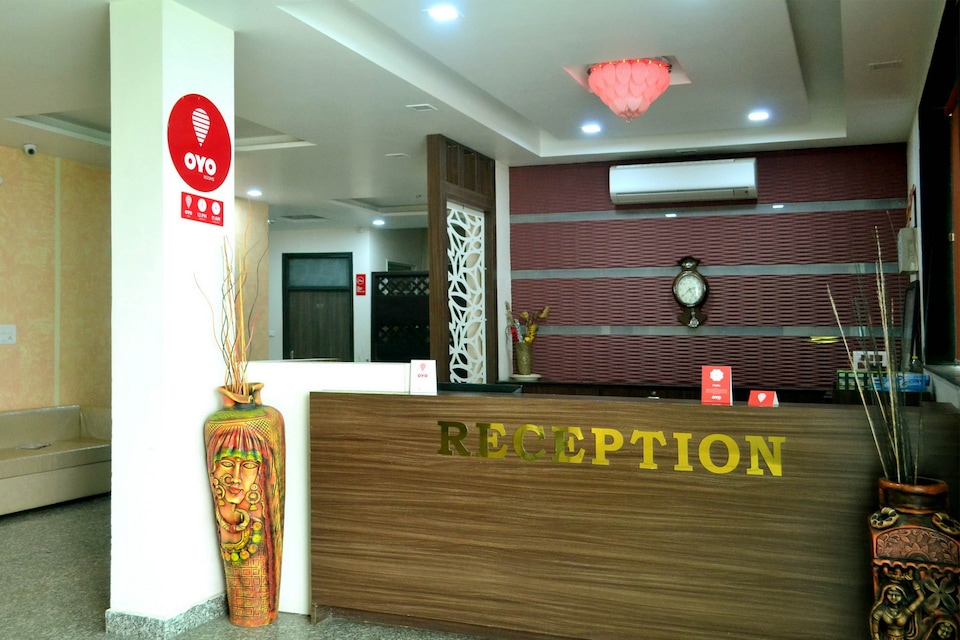OYO Mid Town Grand, Dadabari Kota, Kota