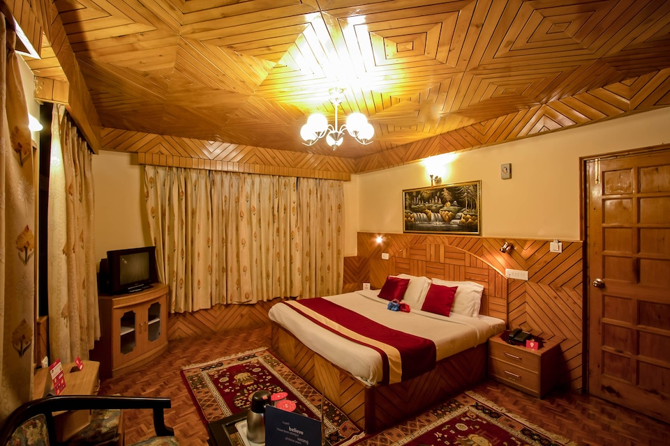 OYO 4750 SilverBirch Manali Cottage, Naggar Road, Manali