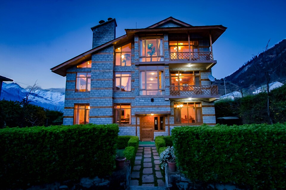OYO 4750 SilverBirch Manali Cottage, Naggar Road, Manali