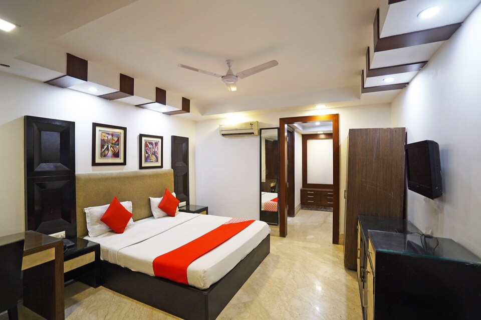 OYO 47854 Star Inn, Greater Kailash Delhi, Delhi