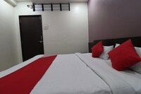 Hotel O Shri Sai Niwara Lodge