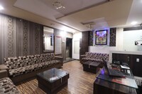 Hotel O Shri Sai Niwara Lodge